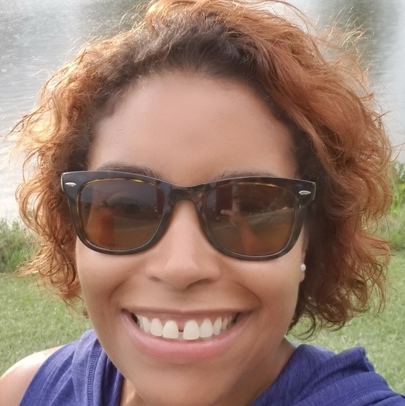 Meet your Posher, Eileen - Picture 2 of 3